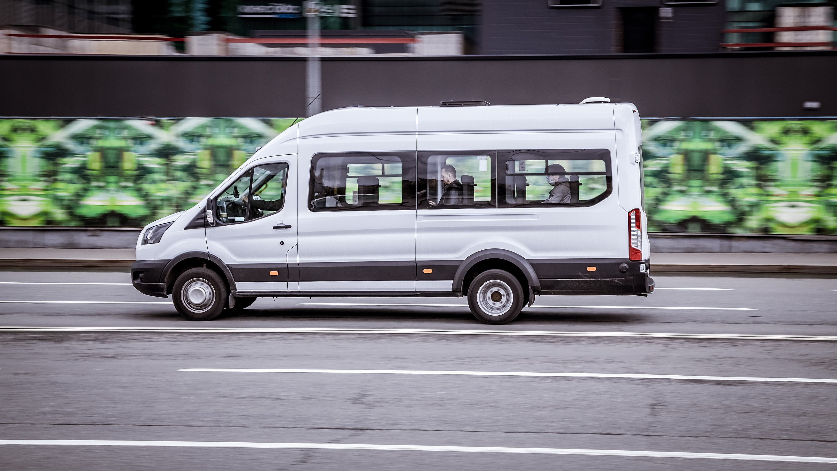 Why You Should Rent a Passenger Van for Your Next Trip